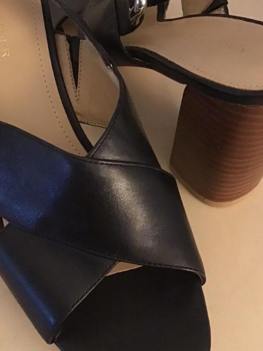 Marc Fisher Black leather platform Block Heel Sandals US 9.5